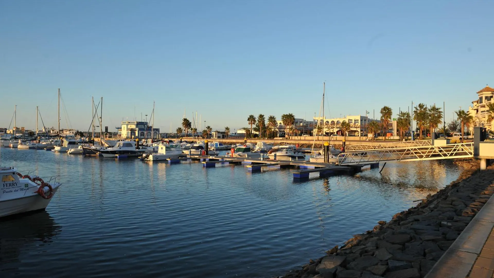 Apartamentos Espigon Poniente Piscina Y Zonas Verdes By Alsol A01-01091 Huelva